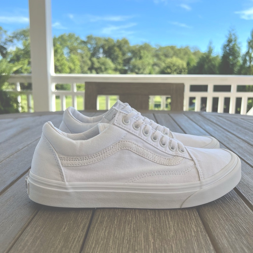 Old Skool Vans // size 8.5